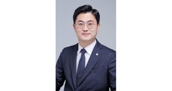 국회 정무위원회 이정문 의원이 금융위원회로부터 받은 자료에 따르면 지난 5년간 정부가 금융회사 등으로부터 개인 금융거래정보 약 1200만건을 제공받은 것으로 나타났다. 사진은 이정문 의원. /사진=이정문 의원실 제공 