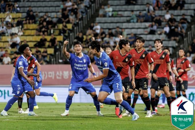 경남FC와 1-1로 비긴 수원 삼성. (한국프로축구연맹 제공)