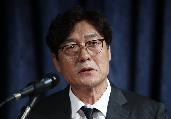 문체부는 이임생 기술총괄이사가 감독 선임 과정에 참여할 수 있는 권한이 없다고 지적했다. 사진은 지난 7월 대표팀 감독 선임 관련 브리핑에 참여한 이 이사의 모습. /사진=뉴스1