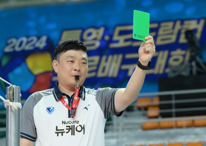 페퍼저축은행 이예림이 프로배구 그린카드 1호 주인공이 됐다.(KOVO제공)