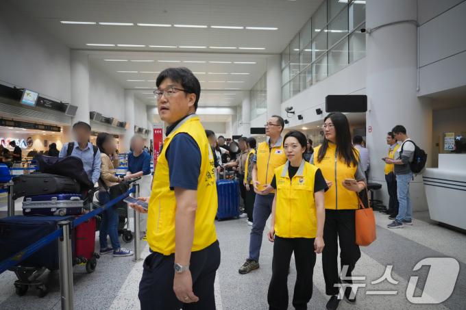 [뉴스1 PICK]'레바논 대탈출' 체류 국민, 급파된 軍수송기 타고 무사 귀국