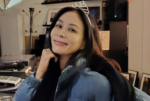 배우 고소영이 지인과 함께한 생일 파티 일상을 공유했다. /사진=고소영 인스타그랩 캡쳐