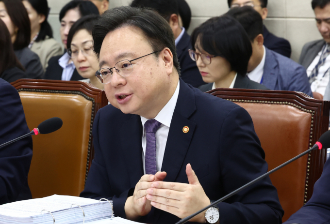 조규홍 보건복지부 장관이 7일 국회 보건복지위원회 국정감사에서 의과대학 교육기간 단축에 대한 의견을 밝혔다. 사진은 이날 국정감사에 참가한 조 장관. /사진=뉴스1