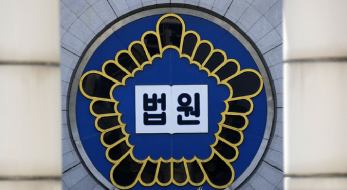 60대 경비원을 무차별 폭행하고 이를 촬영해 SNS에 올린 10대들이 실형을 선고받았다. /사진=뉴시스