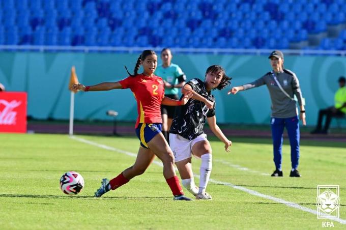 17세 이하 여자 축구대표팀이 20일(한국시간) 열린 2024 FIFA U17 여자 월드컵 B조 조별리그 2차전에서 스페인에 0-5로 졌다. (대한축구협회 제공)