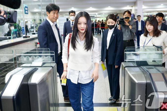 그룹 뉴진스(NewJeans)의 하