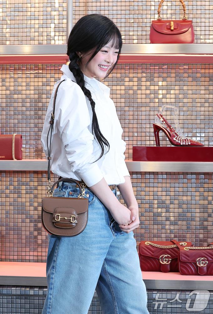 [뉴스1 ★]'국감스타' 뉴진스 하니, 다시 찾은 밝은 미소