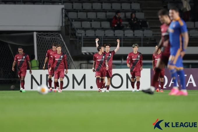 울산HD가 23일 울산종합운동장에서 열린 2024-25 AFC 챔피언스리그 엘리트 리그 스테이지 3차전에서 비셀 고베에 패했다. (한국프로축구연맹 제공)