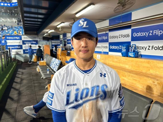 25일 대구 삼성라이온즈파크에서 열린 삼성과 KIA의 한국시리즈 3차전 직후 취재진과 만난 이성규. 2024.10.25/뉴스1 ⓒ News1 문대현 기자