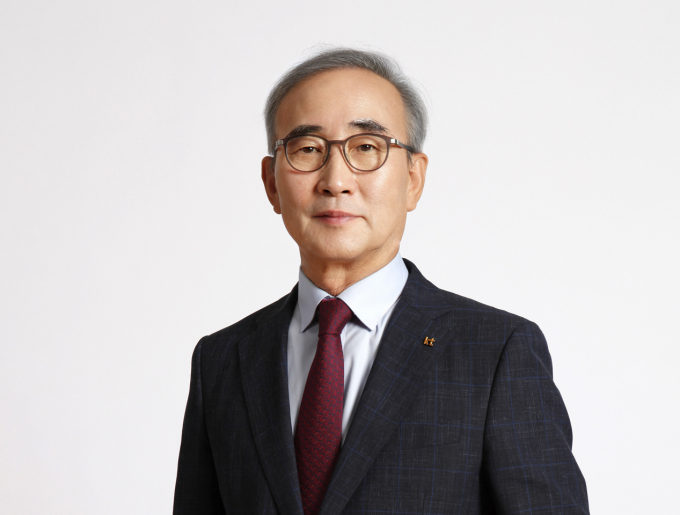 김영섭 KT 대표가 적극적인 활동과 리더십을 인정 받아 세계이동통신사업자연합회(GSMA)의 이사회 멤버로 2년 동안 활동하게 됐다.사진은 김영섭 KT 대표의 이미지. /사진=KT 제공
