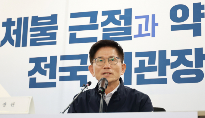 노동부는 재직 근로자 제보 내용을 토대로 98개 기업을 대상으로 실시한 기획감독 결과를 발표하고 75개 기업에서 174억원(3885명)의 임금체불 사실을 적발했다./사진=뉴스1