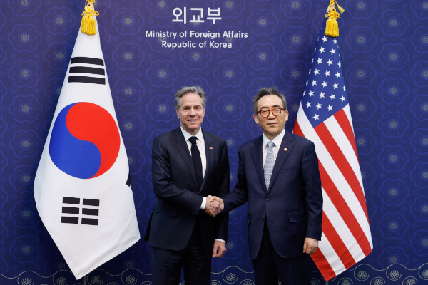 미국, 캐나다와의 연이은 '외교·국방(2+2) 장관회의'를 위해 미국과 캐나다를 방문한다. 사진은 지난 3월 서울 종로구 외교부 청사에서 열린 한미 외교장관 오찬회담에 참석한 조태열 외교부 장관과 토니 블링컨 미 국무부 장관의 모습. /사진=뉴스1