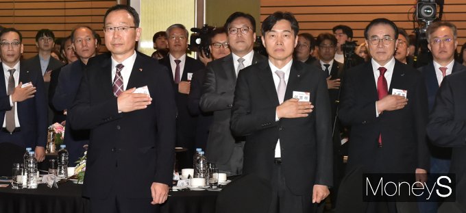 [머니S포토] 저축 정신 앙양…저축·보험·증권업 증진 위한 9th 금융의날