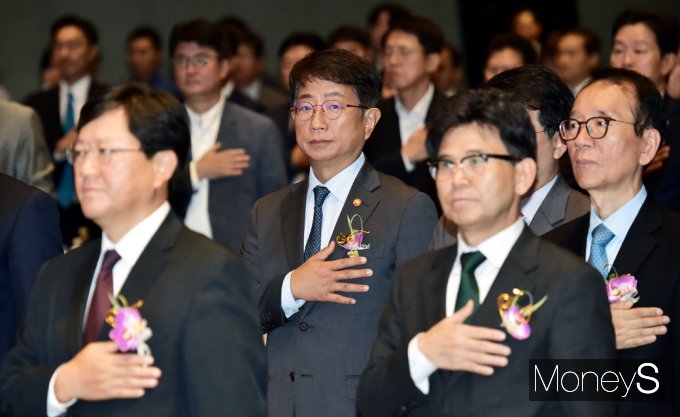 [머니S픽] '항공산업 미래비전 공유' 제44회 항공의날, 업계 유공자 포상