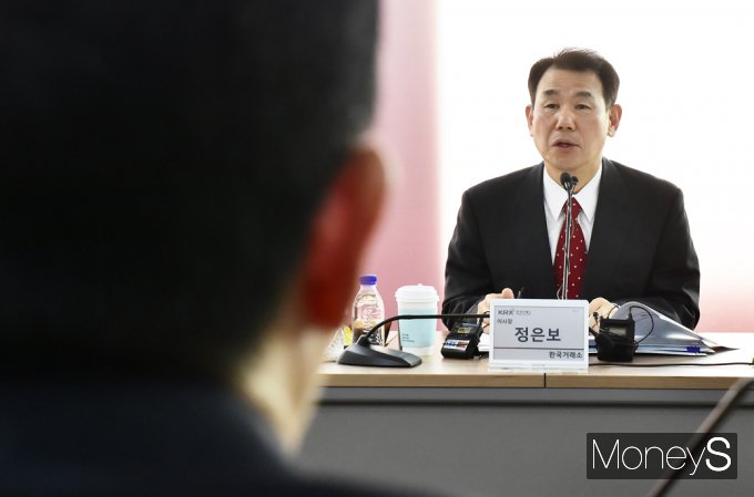 [머니S포토] 정은보 
