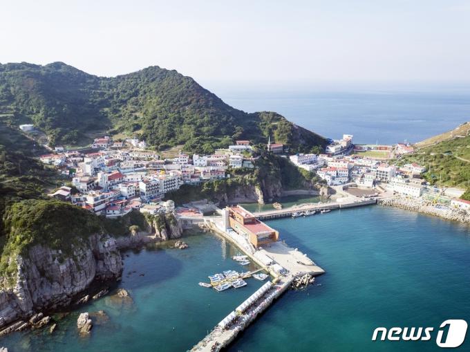 흑산도 홍도마을 (목포대 제공)ⓒ News1 김태성 기자