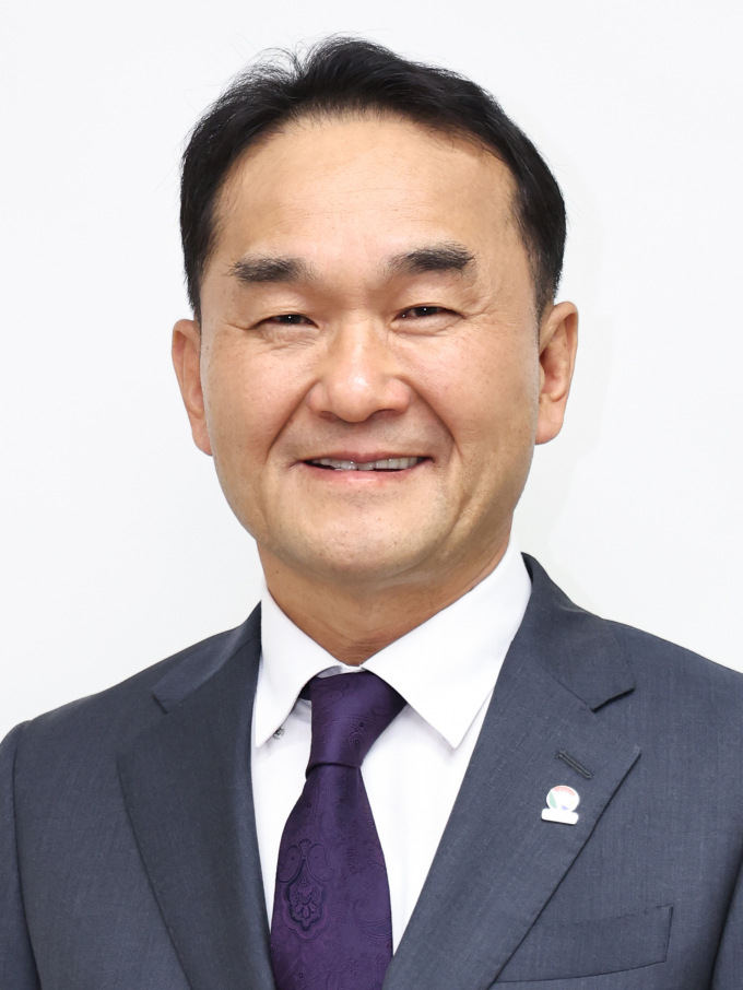 엄용수 전 밀양시장이 경남도 정무특별보좌관으로 임용됐다./사진=경남도