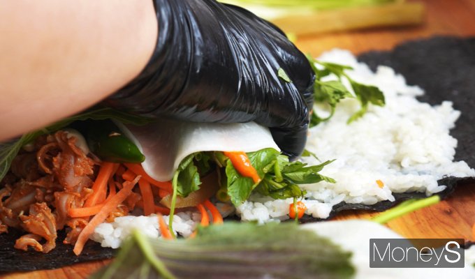 [머니S포토] 2024 전남 김밥 페스티벌, 자고로 김밥은 말아줘야