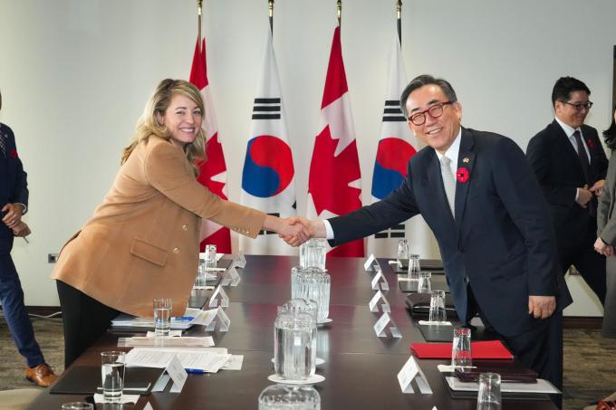 한·캐 외교장관회담.(외교부 제공)