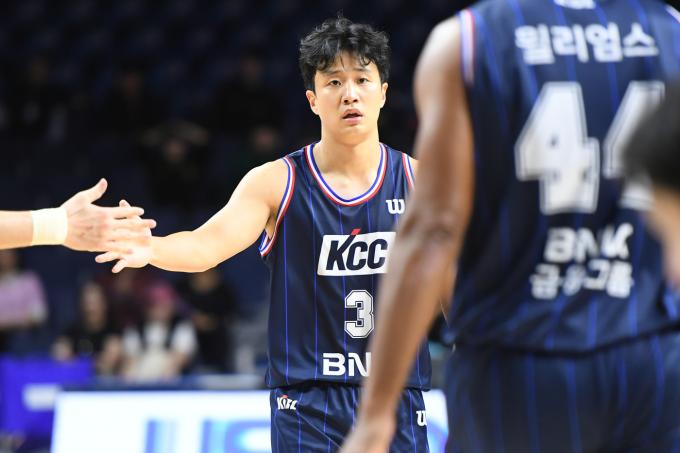 부산 KCC의 허웅. (KBL 제공)