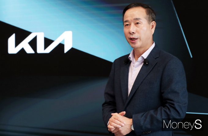 ▲  상품설명하는 정원정 기아 국내사업본부장 부사장