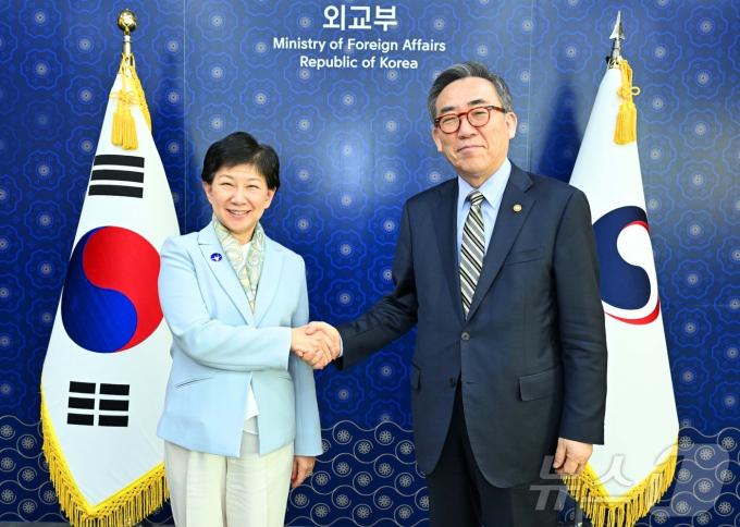 조태열 장관, 나카미츠 이즈미 유엔 사무차장 겸 군축고위대표.(외교부 제공)