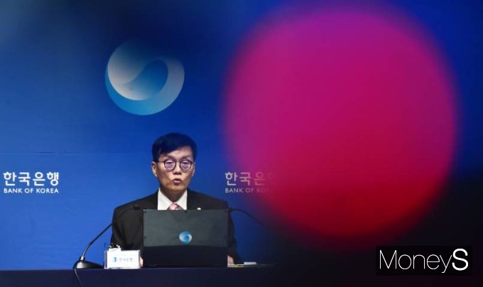 이창용 한은 총재가 지난 8월22일 서울 중구 남대문로 한국은행에서 열린 통화정책방향 기자간담회에서 발언하고 있다./사진=머니S 임한별 기자