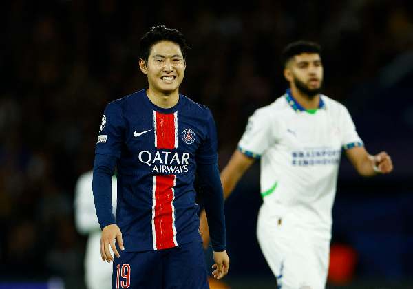 파리 생제르맹이 아틀레티코 마드리드와의 UEFA 챔피언스리그 리그 페이즈 4차전에서 1-2로 패배했다. 사진은 지난달 PSV에인트호번과의 경기 이강인의 모습. /사진=로이터
