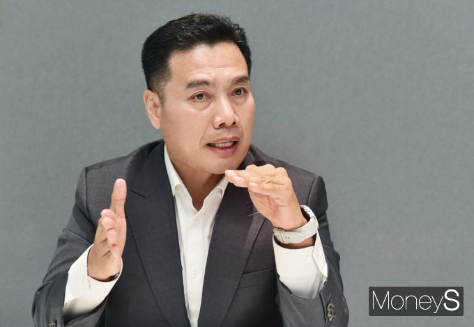  이선엽 신한투자증권 이사는 국내산업의 유불리를 논하려면 정책의 실현 가능성과 실현 방향 등에 대해 꼼꼼하게 살펴볼 필요가 있다고 강조한다. /사진=임한별 기자 