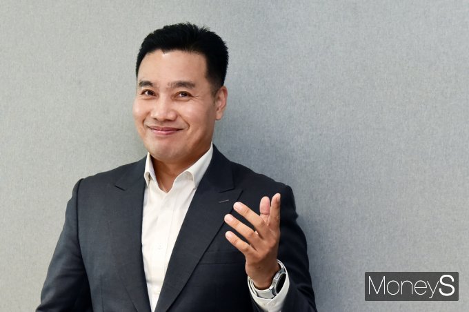 이선엽 신한투자증권 이사는 트럼프의 자국 제조업 보호 정책은 큰 틀에서 한국에 악재일지라도 공세적인 대중국 견제 정책의 반사 수혜를 노릴 수 있다고 전망했다. /사진=임한별 기자 