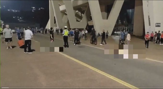 중국 남부 광둥성 주하이에서 공의로 의심되는 차량 돌진 사고가 발생해 35명이 사망하고 43명이 부상을 입었다. 사건 당시 모습./사진=엑스(X·옛 트위터) 캡처