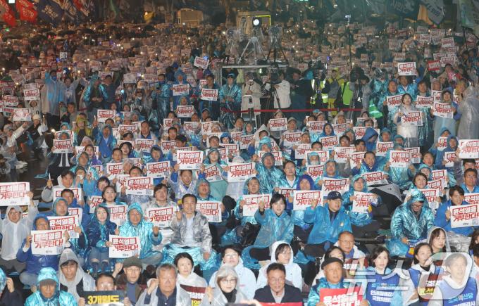 [뉴스1 PICK]이재명 “팔팔하게 살아서 인사…난 결코 죽지 않는다”
