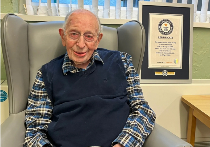 세계 최고령 남성인 영국 존 알프레드 티니스우드 씨가 112세의 나이로 작고했다./사진=USA TODAY