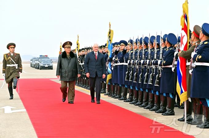 (평양 노동신문=뉴스1) = 북한 노동당 기관지 노동신문은 1일 