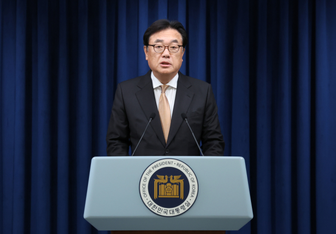 윤석열 대통령이 김용현 국방부의 사직서를 수리했다. 사진은 5일 서울 용산구 대통령실에서 정진석 대통령 비서실장의 모습. /사진=뉴시스 