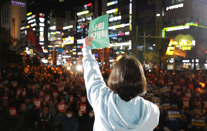 울산에서 민주노총 대규모 시위가 이어지는 가운데 완성차 노조가 이에 동참을 예고했다. /사진=뉴스1