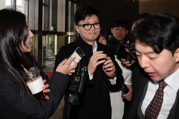 한동훈 국민의힘 대표가 "특단의 조치 없이는 상황 타개 못한다"고 밝혔다. 사진은 이날 면담을 마친후  국회에 도착한 모습. /사진=뉴스1
