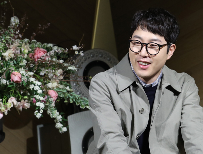 가수 장범준이 간밤의 비상계엄령 여파에도 예정된 공연을 진행한다. 사진은 지난 2019년 3월 서울 용산구 이태원 스트라디움에서 열린 ‘월간윤종신X빈폴' 뮤직 프로젝트 '이제 서른' 제작발표회에 참석한 가수 장범준. /사진=뉴스1