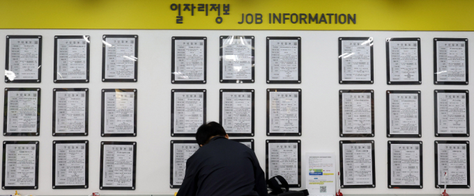 11월 취업자 증가폭이 10만명대를 회복했다./ 사진=뉴시스 추상철 기자 