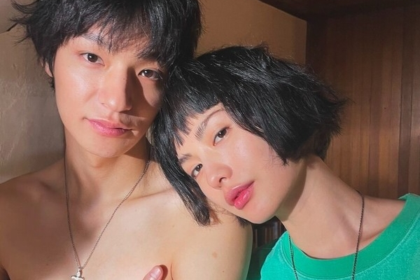 나나가 채종석과 함께 백지영 뮤직비디오 촬영 후기를 전했다. 사진은 나나가 공개한 채종석과의 커플 사진. /사진=나나 인스타그램 캡처