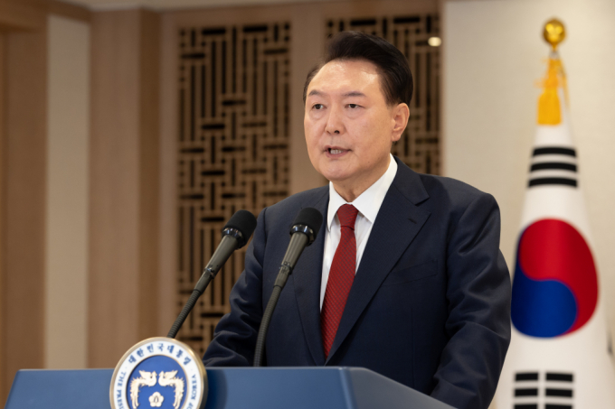 윤석열 대통령이 대국민 담회에서 국방장관에게 선거관리위원회 전산시스템을 점검하도록 지시한 것이라고 밝혔다. 사진은 윤석열 대통령이 대국민 담화를 하는 모습. /사진=뉴시스(대통령실 제공)