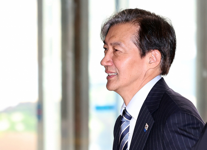 조국 조국혁신당 대표가 "토요일이 아니라 당장 탄핵해야한다"고 강조했다. 사진은 지난 11일 서울 여의도 국회 본청에 들어선  조국 조국혁신당 대표. /사진=뉴스1