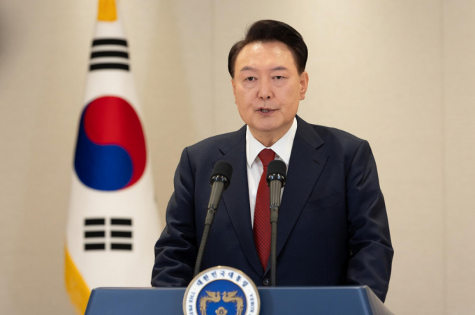 윤석열 대통령이 "탄핵하든, 수사하든 이에 당당히 맞설 것"이라고 말했다. 사진은 윤석열 대통령이 12일 서울 용산 대통령실 청사에서 대국민 담화를 하고 있는 모습. /사진=뉴시스