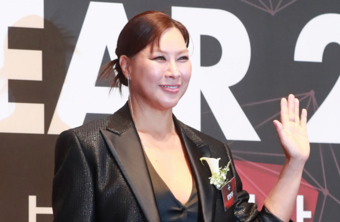 배우 정영주가 윤석열 대통령의 대국민 담화에 분노했다. 사진은 지난 9월 서울 신라호텔에서 진행된 '2024 올해의 브랜드 대상' 포토월 행사에 참석한 배우 정영주. /사진=스타뉴스