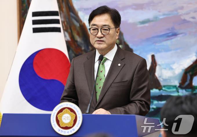 우원식 국회의장이 11일 오전 서울 여의도 국회에서 계엄사태 국정조사권 발동 기자회견을 하고 있다. 2024.12.11/뉴스1 ⓒ News1 구윤성 기자