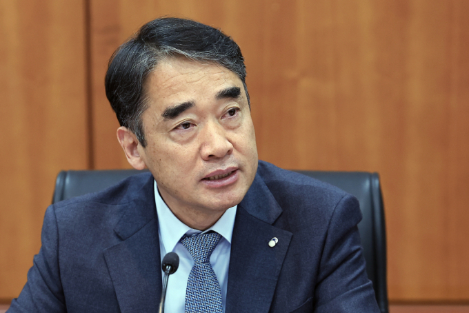 함용일 금융감독원 부원장이 PEF 대표들을 소환해 개선사항을 논의했다./사진= 뉴스1