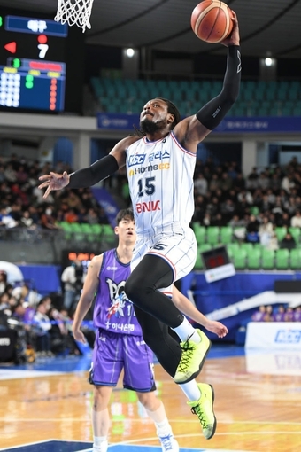 부산 KCC 디온테 버튼 (KBL 제공)
