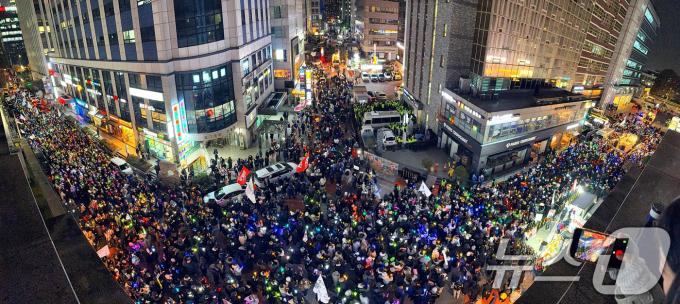 [뉴스1 PICK]윤석열 대통령 탄핵 표결 D-1…14일 오후 4시 본회의