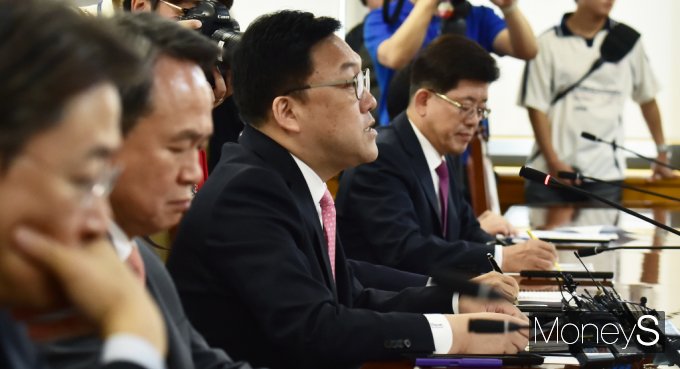 김병환 금융위원장이 30일 서울 중구 명동1가 은행연합회에서 열린 금융위, 금융지주 회장 간담회에 참석, 발언하고 있다.  /사진=임한별 기자