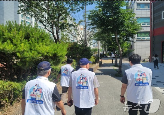 강서구 내지역지킴이 주민순찰 모습.(서울시 제공)